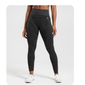 Gymshark Women’s Adapt Animal Seamless Legging in Urban Grey/ Black